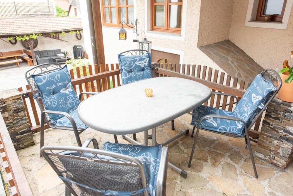 Gaestehaus Schuetz Spitz an der Donau Luaran gambar